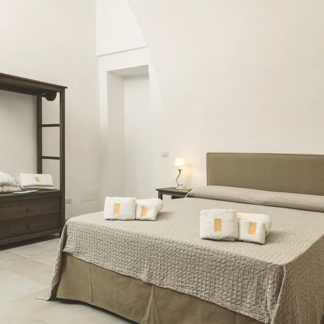 Masseria Lama Pellegrini - Camera matrimoniale - Letto