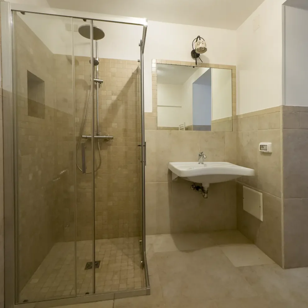 Masseria Lama Pellegrini - Camera matrimoniale - Bagno